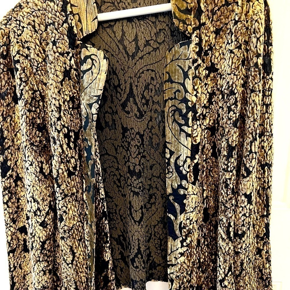 CHICO’S size 2, crushed velvet burnout open front cardigan or lightweight jacket